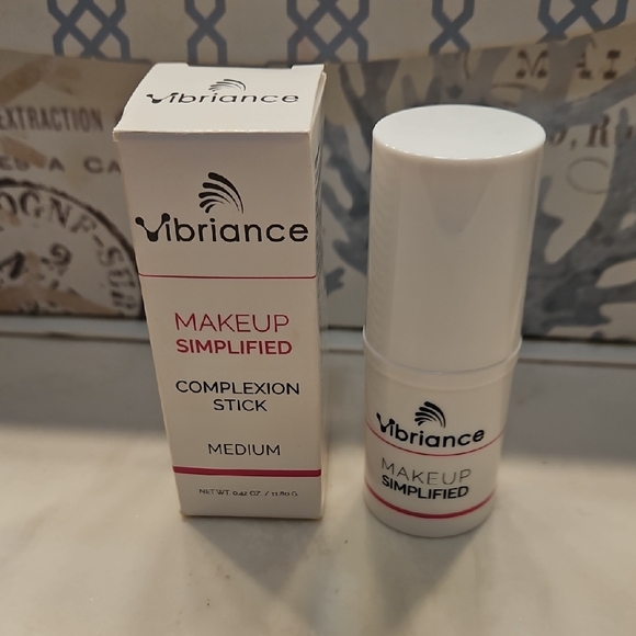 Complexion Stick - Medium - Picture 2 of 7